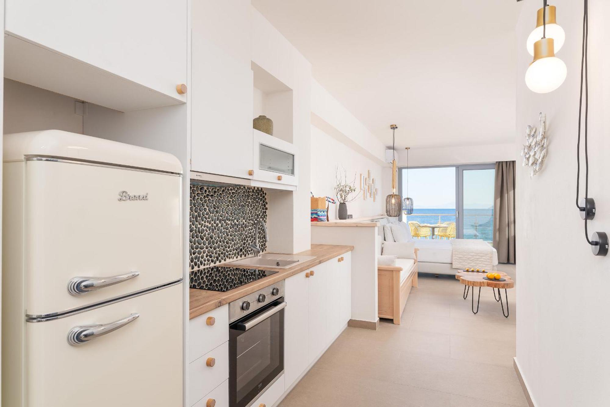 8Moons Boutique Apartments Кокарі Екстер'єр фото
