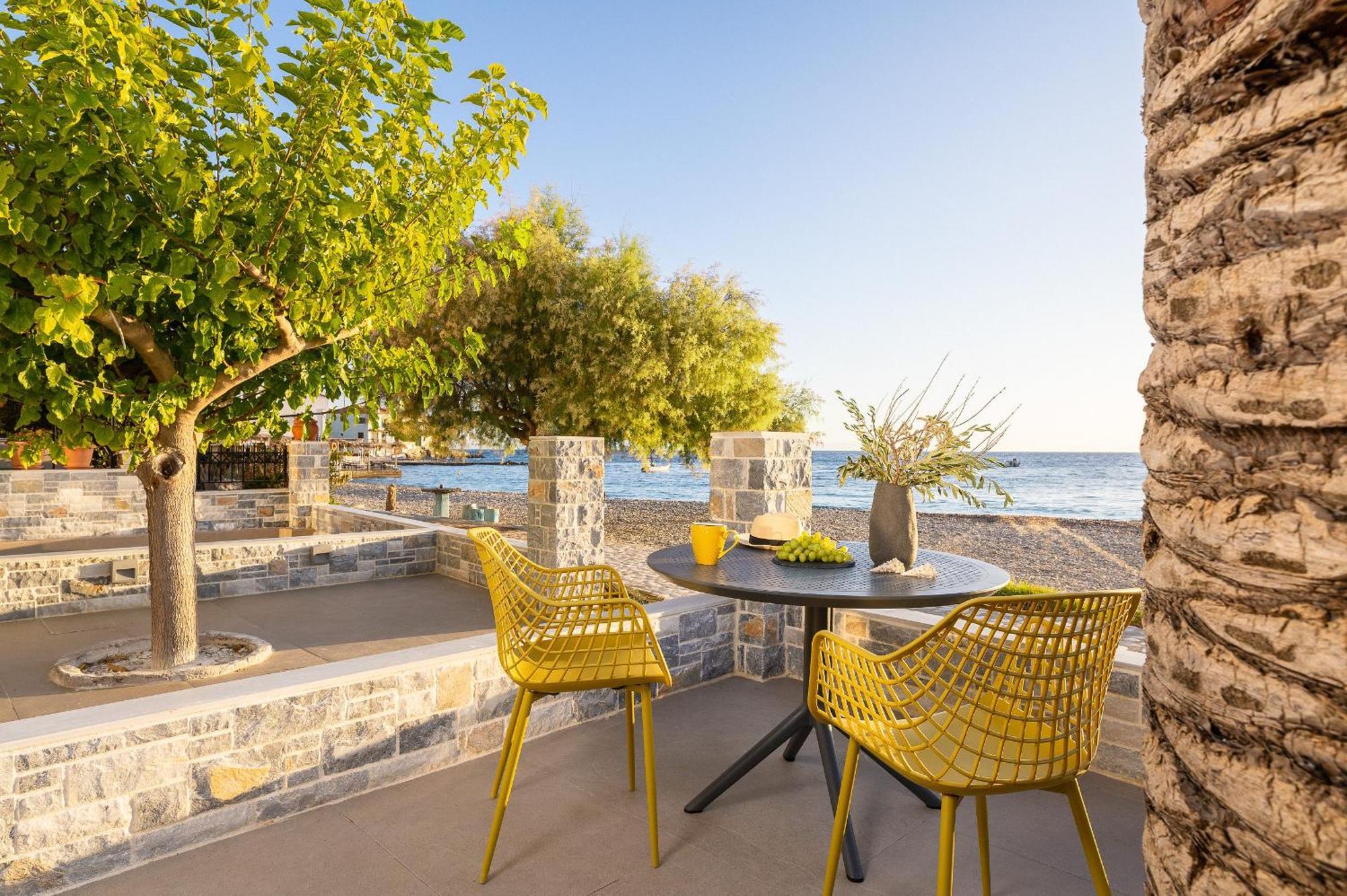 8Moons Boutique Apartments Кокарі Екстер'єр фото