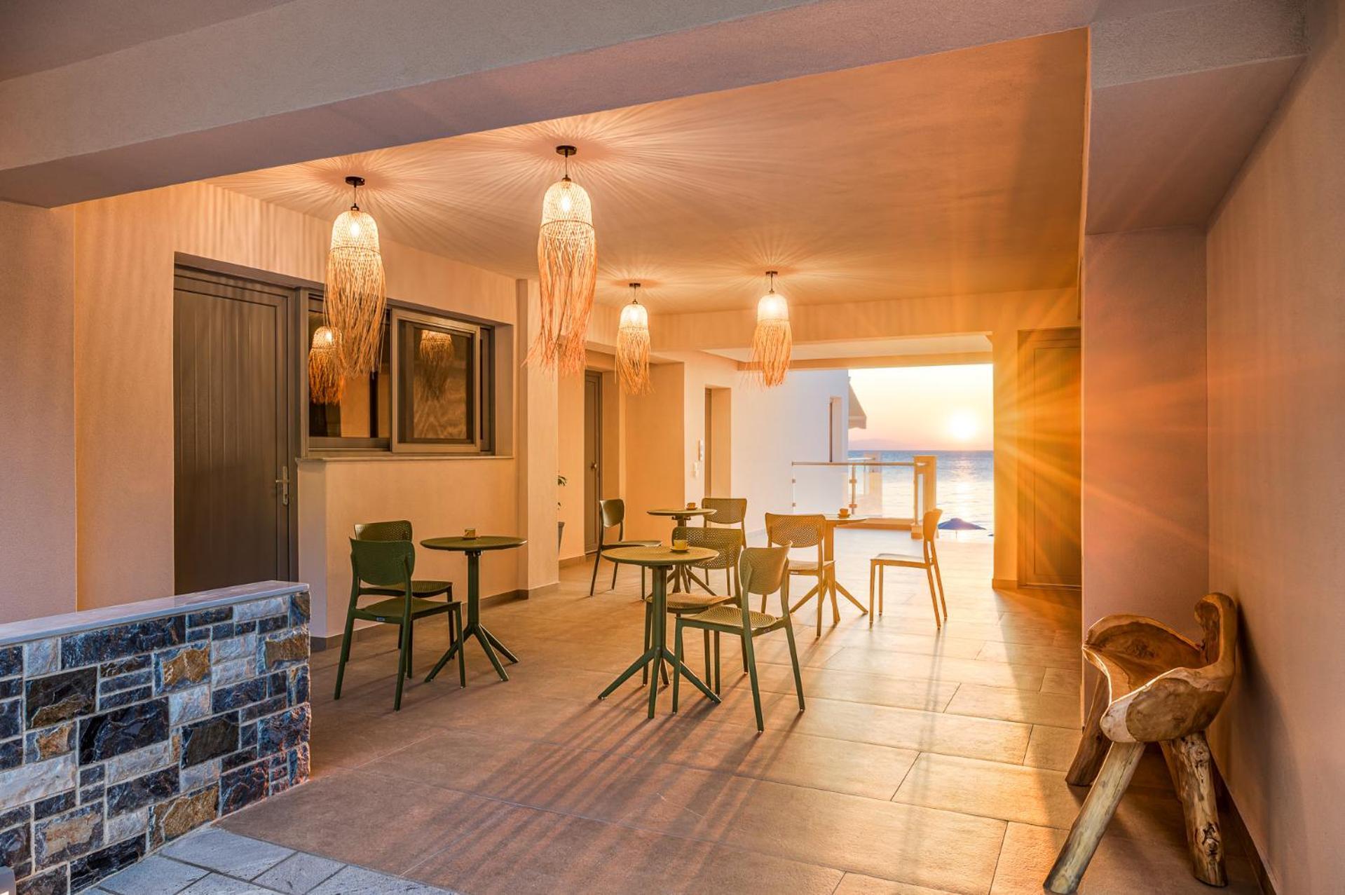 8Moons Boutique Apartments Кокарі Екстер'єр фото