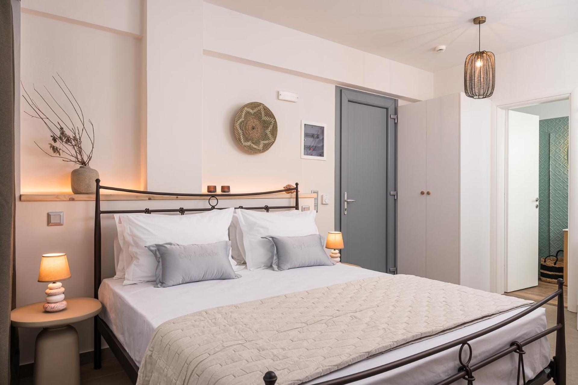 8Moons Boutique Apartments Кокарі Екстер'єр фото